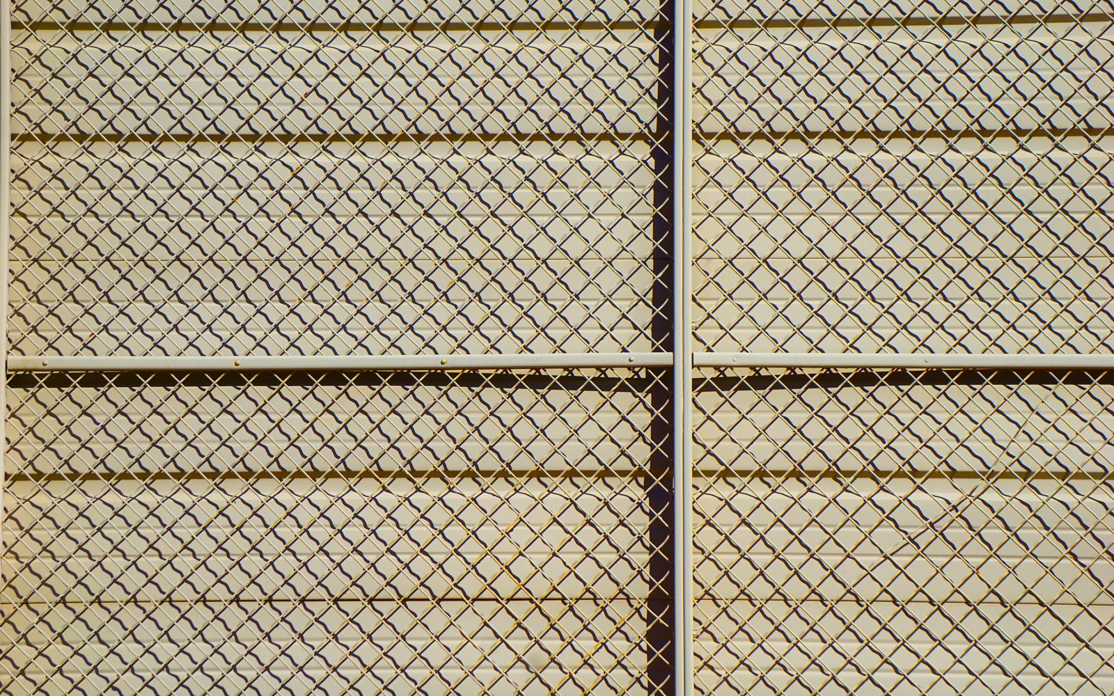 Aluminum fence